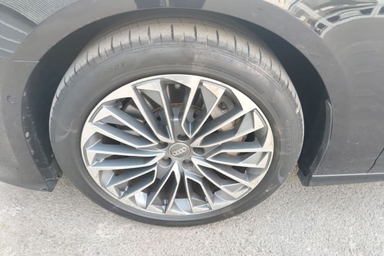 Audi A6L New Energy 2020 car image #9