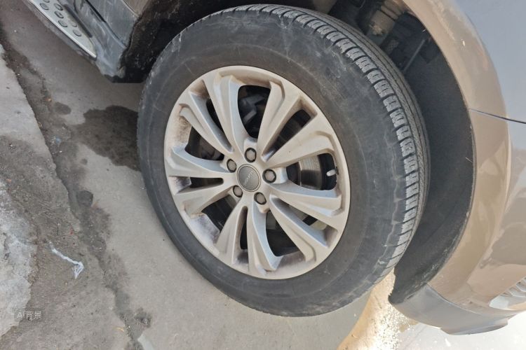 Haval H8 2017 #9 Haval H8 2017 immagine di auto #9