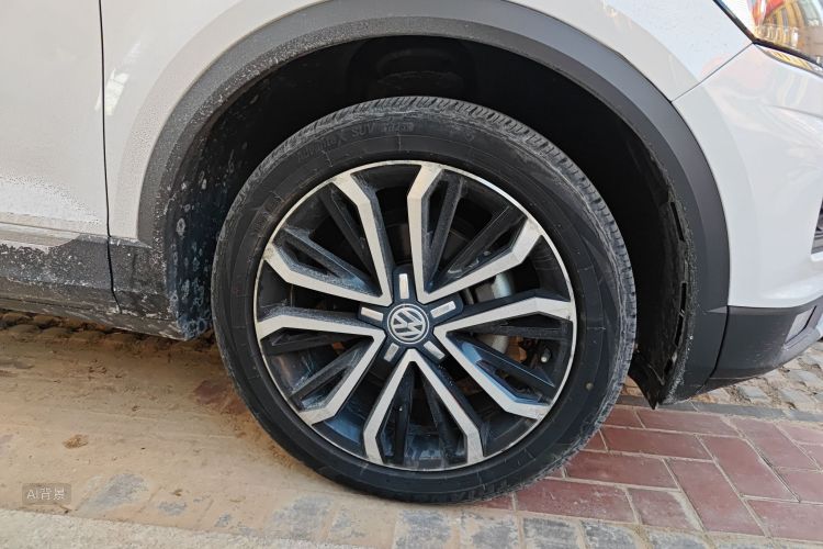 T-Roc 2018 car image #9