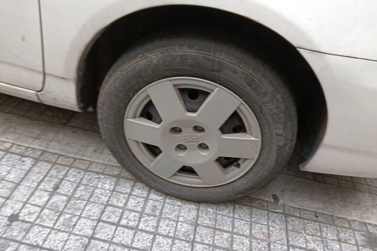 BYD F3 2017 immagine di auto #9