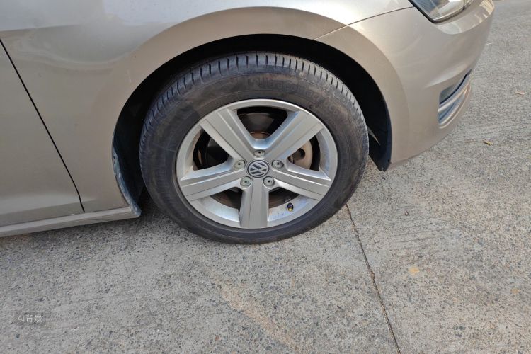 Volkswagen Golf 2015 immagine di auto #9