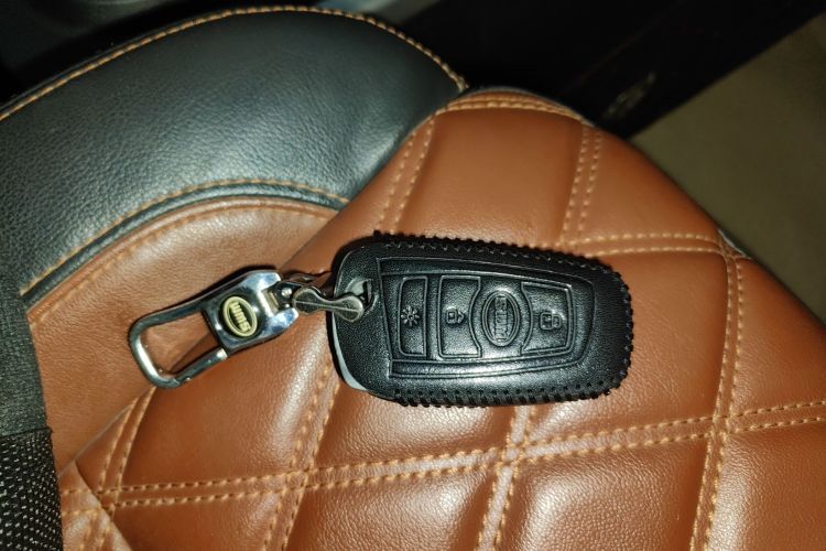 SWM斯威汽车 SWM斯威X3 2019 #9 SWM斯威汽车 SWM斯威X3 2019 汽车图片 #9