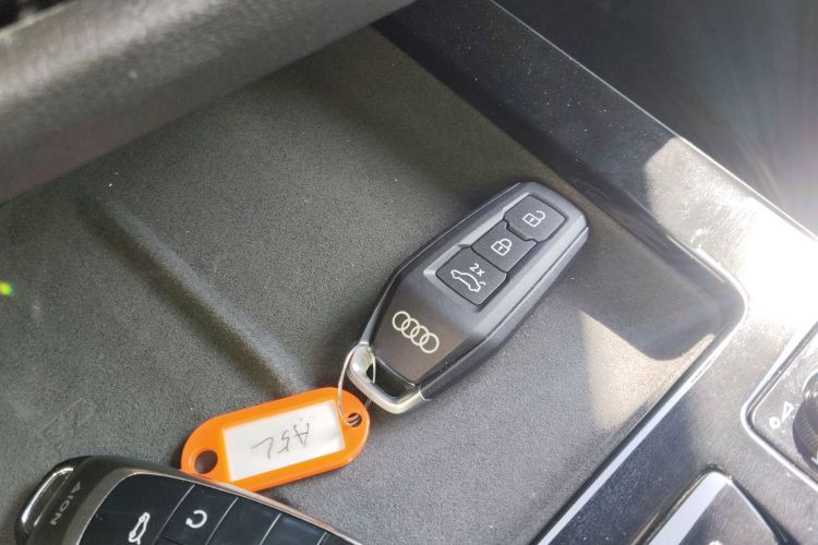 Audi FAW Audi A5L 2025 #9 Audi FAW Audi A5L 2025 car image #9