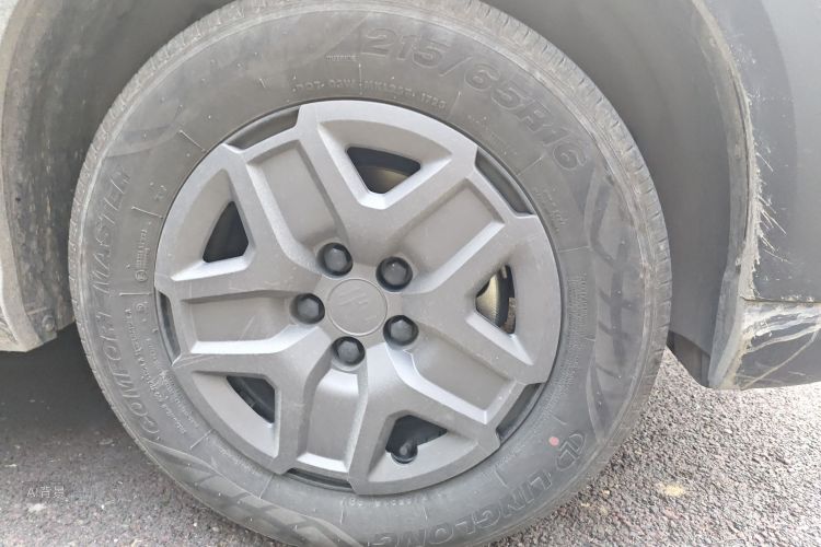 BYD YuanUP 2025 car image #9