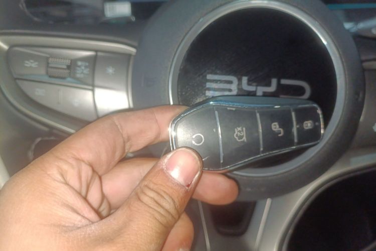 BYD Seal 05 DM-i 2025 #9 BYD Seal 05 DM-i 2025 car image #9