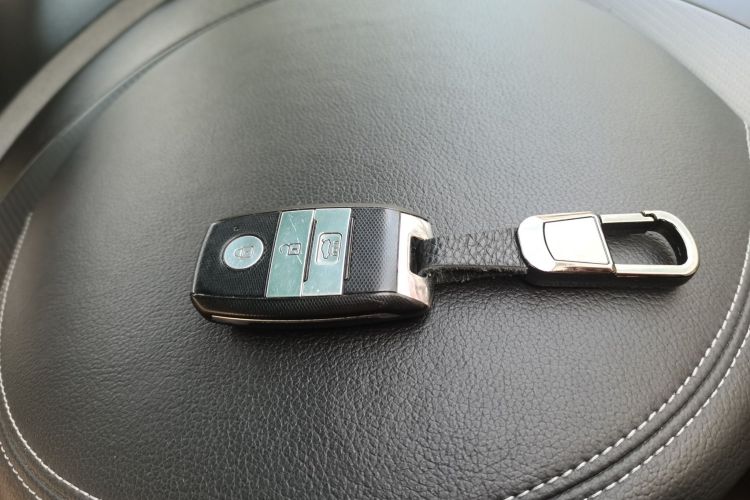 起亚 起亚K3 2018 汽车图片 #9