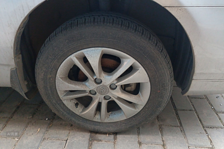 BYD F3 2016 car image #9