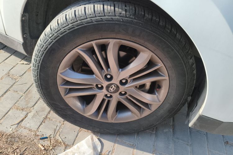 Hyundai ix35 2016 #9 Hyundai ix35 2016 car image #9