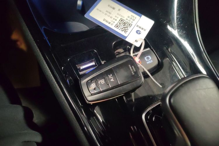 Toyota Izoa E 2022 imagem de carro #9