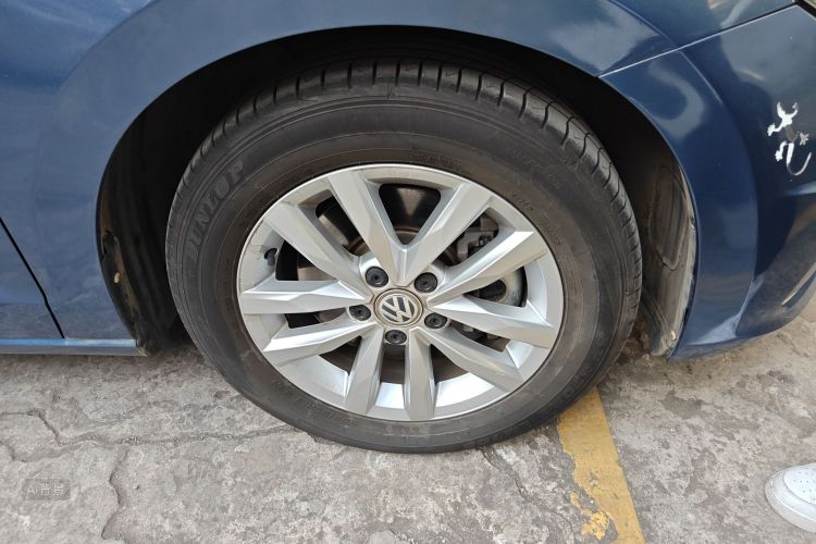 Volkswagen Touran 2017 #9 Volkswagen Touran 2017 car image #9