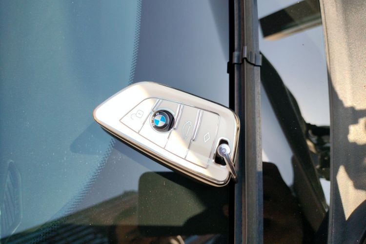 BMW M2 2024 car image #9