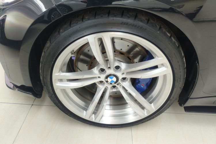 BMW M2 2018 car image #9