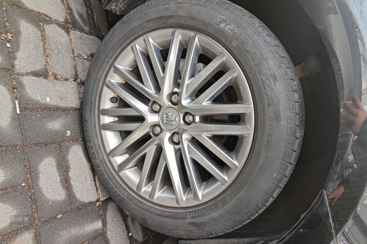 丰田 皇冠 2017 汽车图片 #9