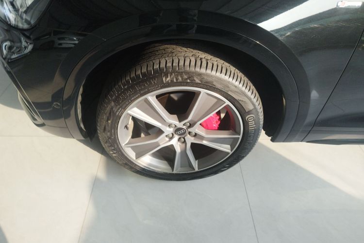 Audi Q5L Sportback 2023 car image #9