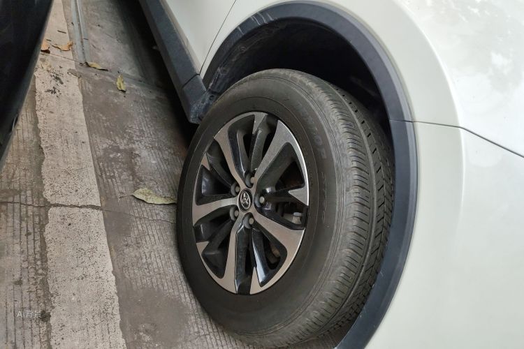Toyota RAV4 2019 #9 Toyota RAV4 2019 car image #9