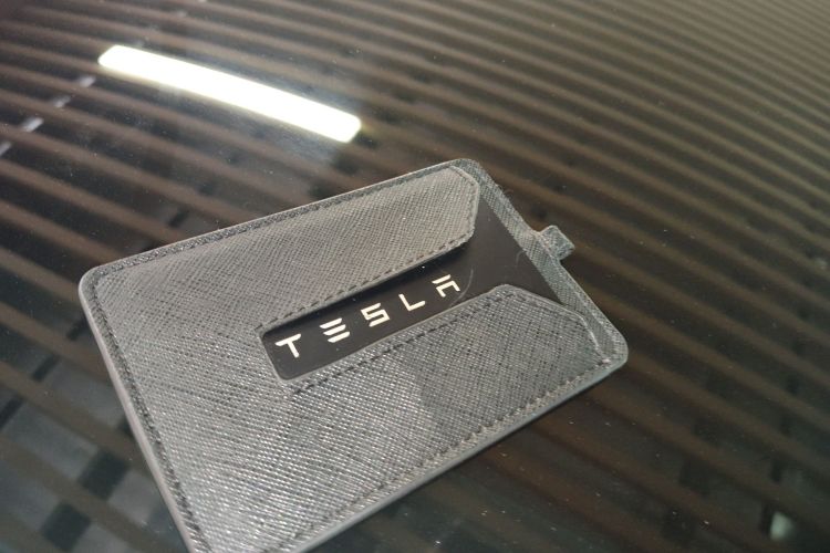 Tesla Model Y 2021 #9 Tesla Model Y 2021 car image #9
