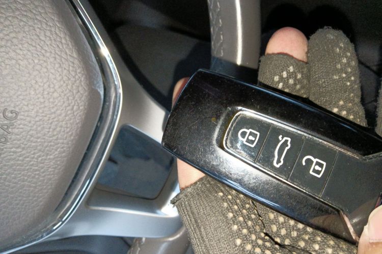 Volkswagen Touareg 2020 car image #9