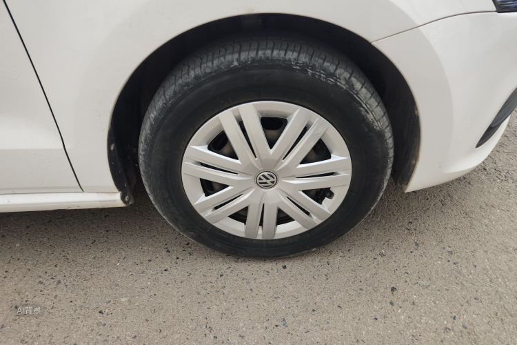 Polo 2019 car image #9