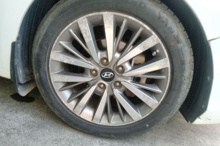 Hyundai Mistra 2017 car image #9