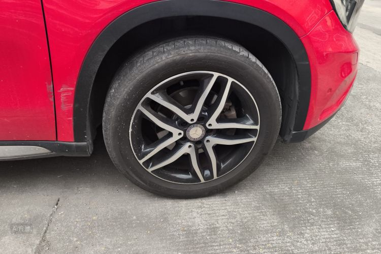 Mercedes-Benz GLA Class 2015 car image #9