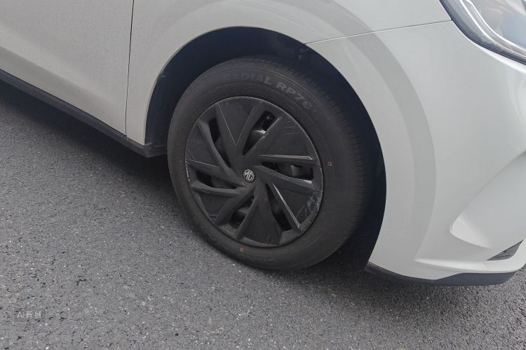 MG 4 EV 2025 car image #9