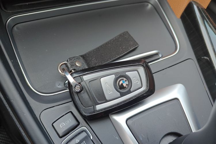 BMW 3 Series GT 2019 car image #9