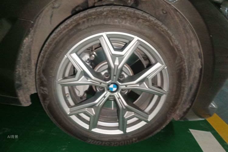 BMW i3 2025 car image #9