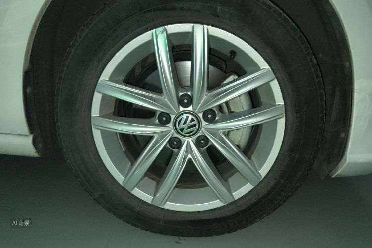 Volkswagen Golf 2019 car image #9