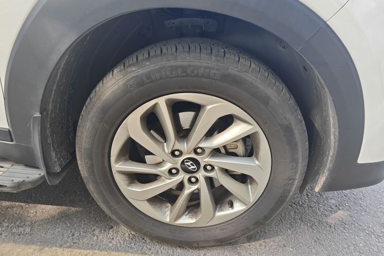 Hyundai Tucson 2016 car image #9