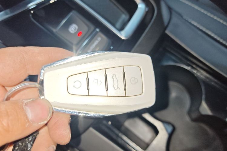 GEELY Boyue 2021 image de voiture #9