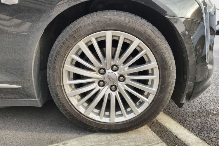 Volkswagen 2022 car image #9