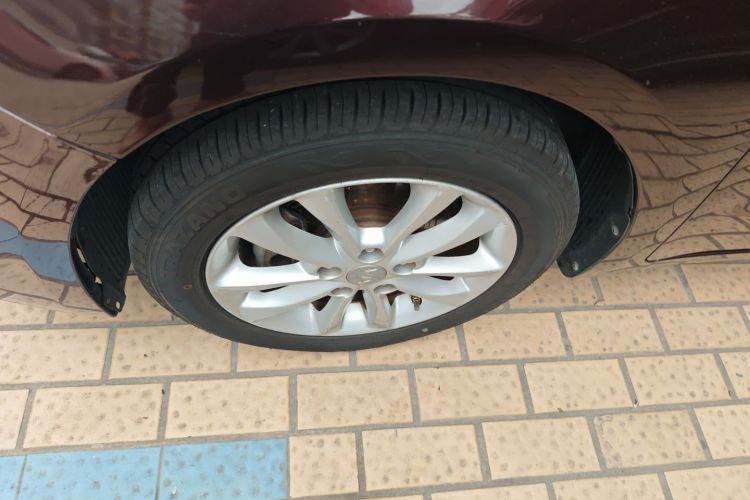 Kia K3 2016 car image #9
