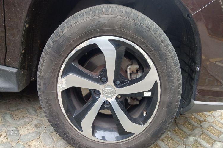 BYD S7 2016 car image #9