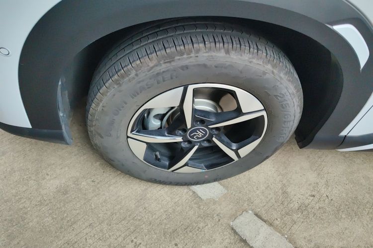 BYD YuanUP 2025 car image #9