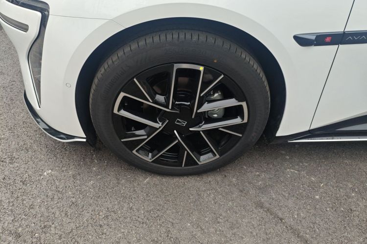 Avatr 06 2025 #9 Avatr 06 2025 car image #9