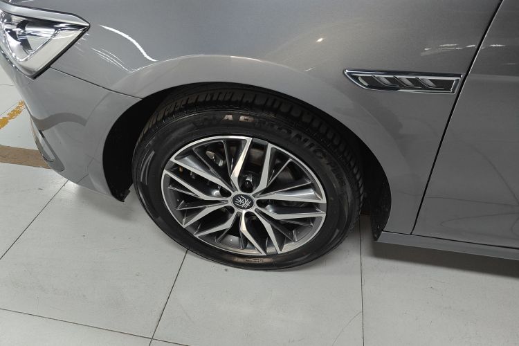 BYD Qin Plus 2023 imagem de carro #9