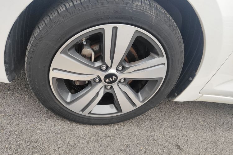 Kia K5 2017 изображение автомобиля #9