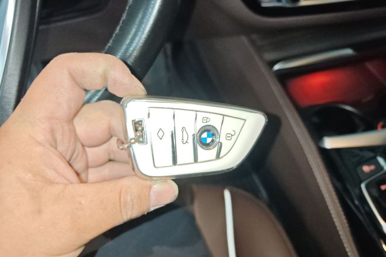 BMW 5 Series 2020 #9 BMW 5 Series 2020 car image #9