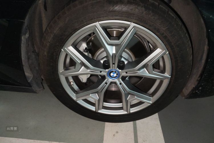 BMW i3 2024 car image #9