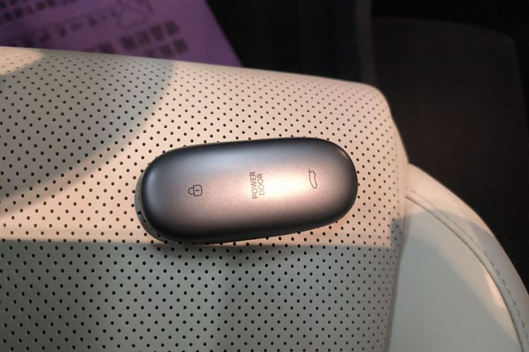 理想汽车 理想MEGA 2025 汽车图片 #9