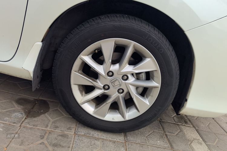 Honda Greiz 2018 صورة سيارة #9