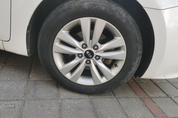 起亚 起亚K4 2014 汽车图片 #9