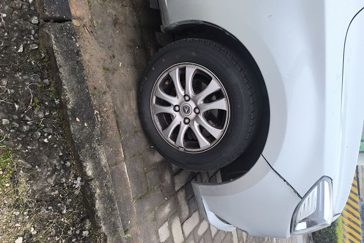 Changan Alsvin V3 2016 car image #9