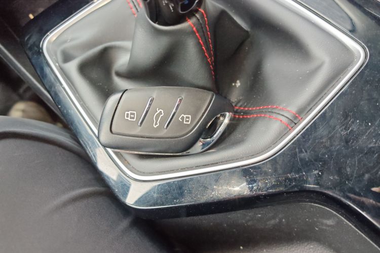 名爵 MG5 2025 汽车图片 #9