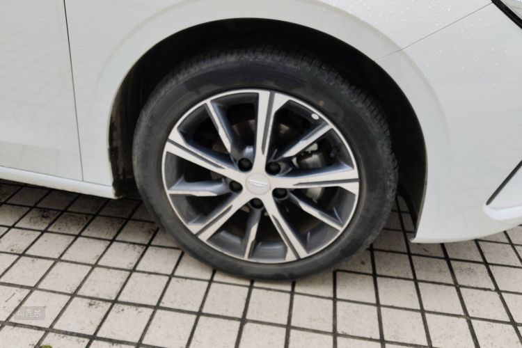 GEELY Emgrand 2022 #9 GEELY Emgrand 2022 car image #9