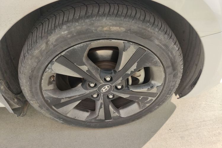 Hyundai Lafesta 2019 car image #9