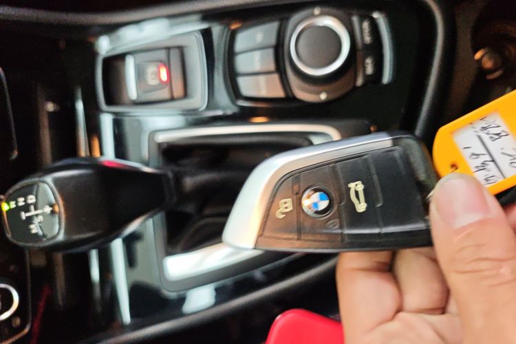 BMW 2 Series Tourer 2016 car image #9