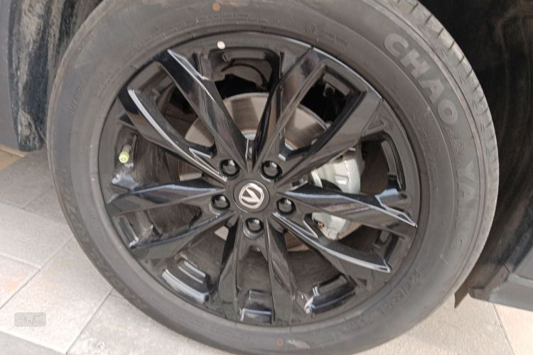 Changan X5 PLUS 2024 imagen de coche #9