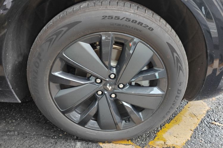 Li L6 2025 image de voiture #9