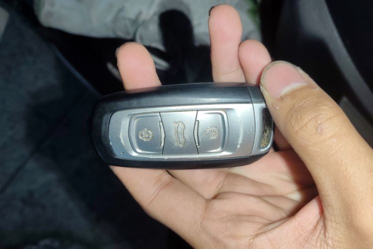 GEELY Boyue 2016 immagine di auto #9